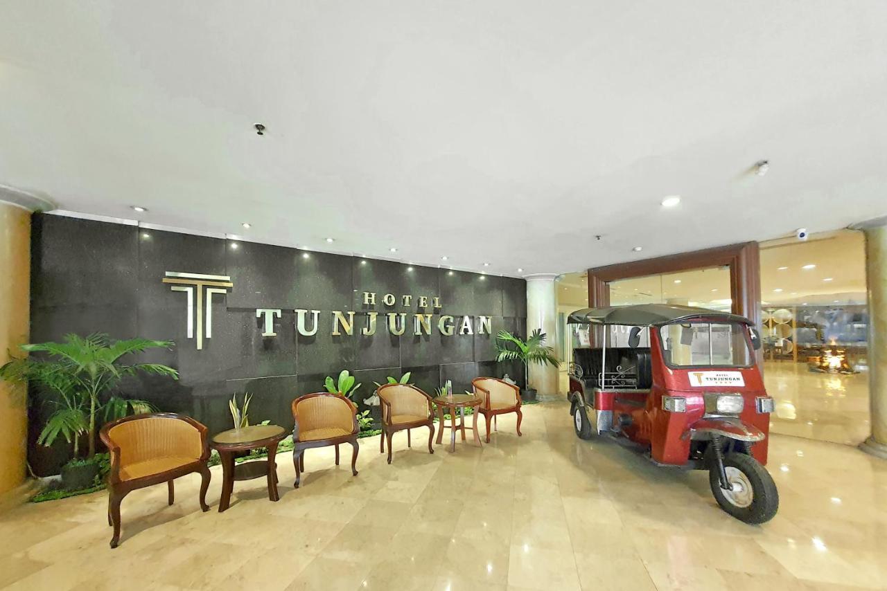 Tunjungan 4*