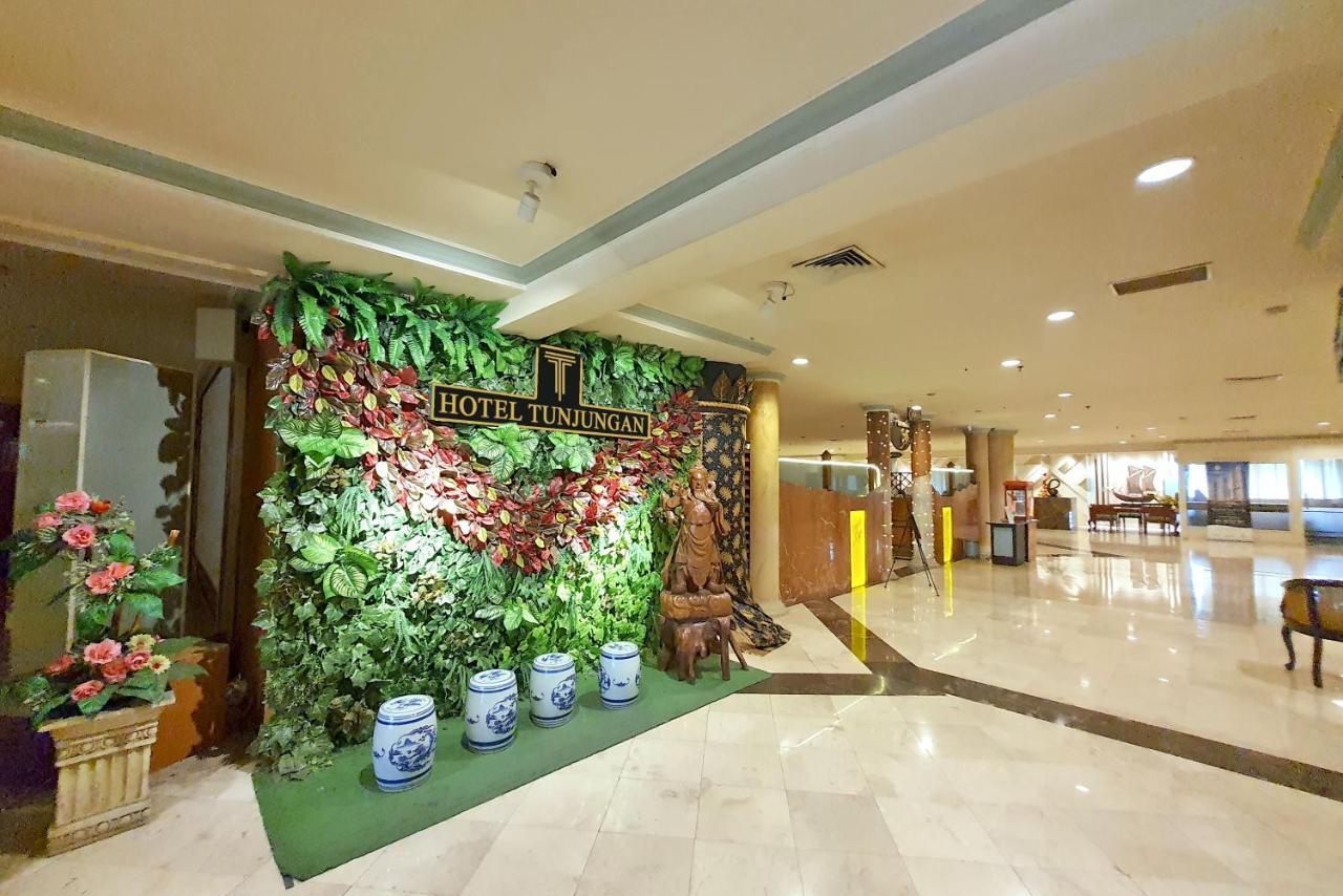 Tunjungan 4* Surabaya