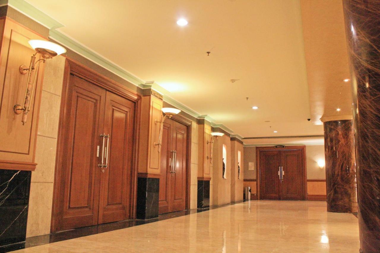 Hotel Tunjungan Surabaya