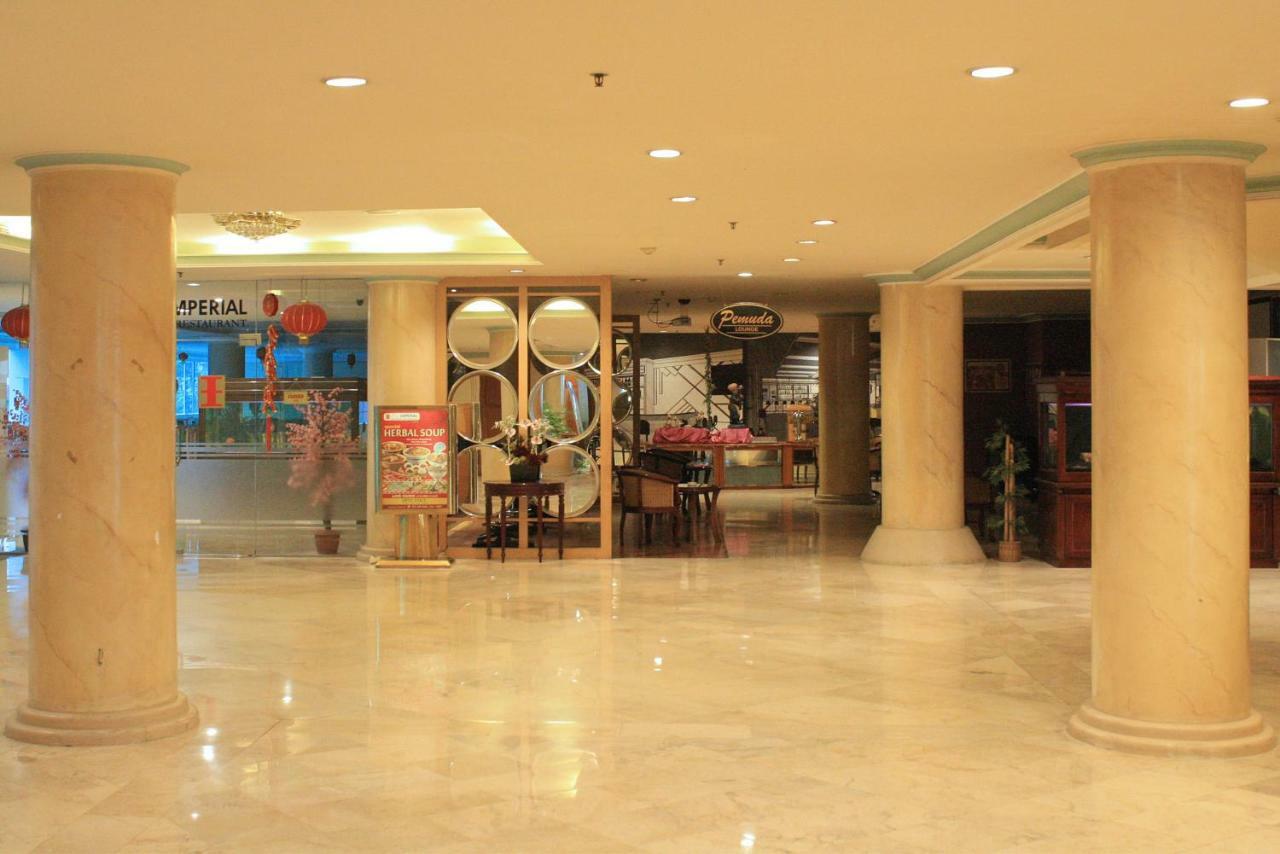 Tunjungan 4*